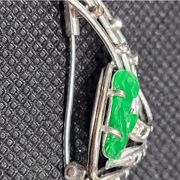 vintage 90s 18k White Gold Jade Brooch Art Nouveau Swirl Romantic Elegance Style - Picture 7 of 8